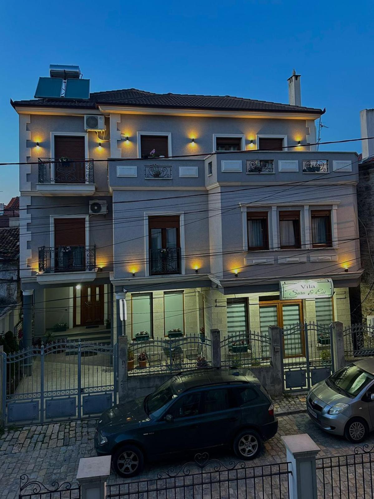 Guesthouse Sara & Esi Korce Exterior photo